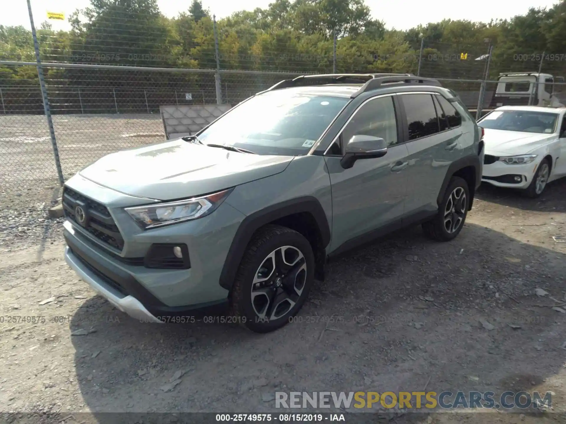 2 Фотография поврежденного автомобиля 2T3J1RFVXKW042179 TOYOTA RAV4 2019