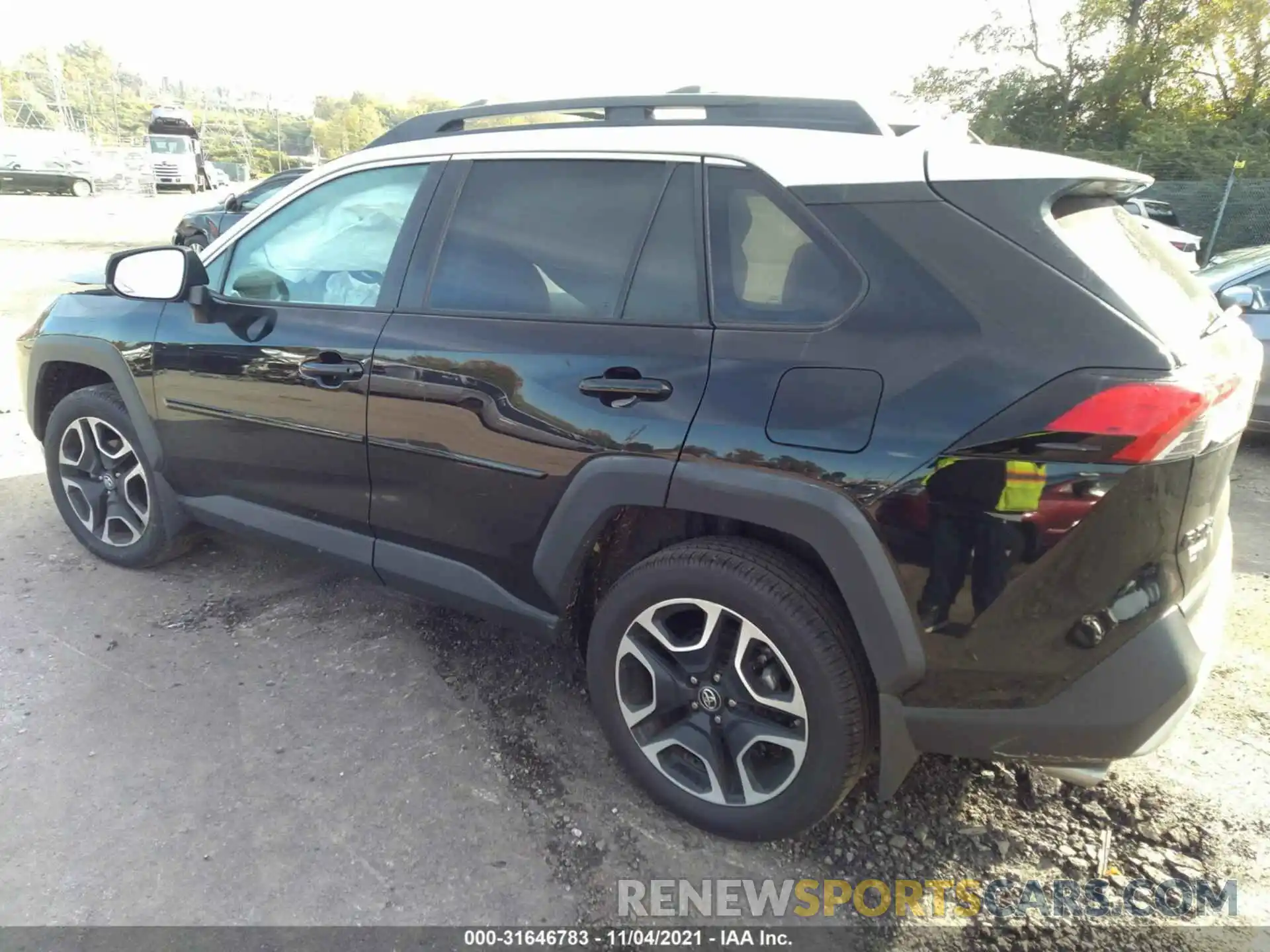 3 Фотография поврежденного автомобиля 2T3J1RFVXKW046393 TOYOTA RAV4 2019