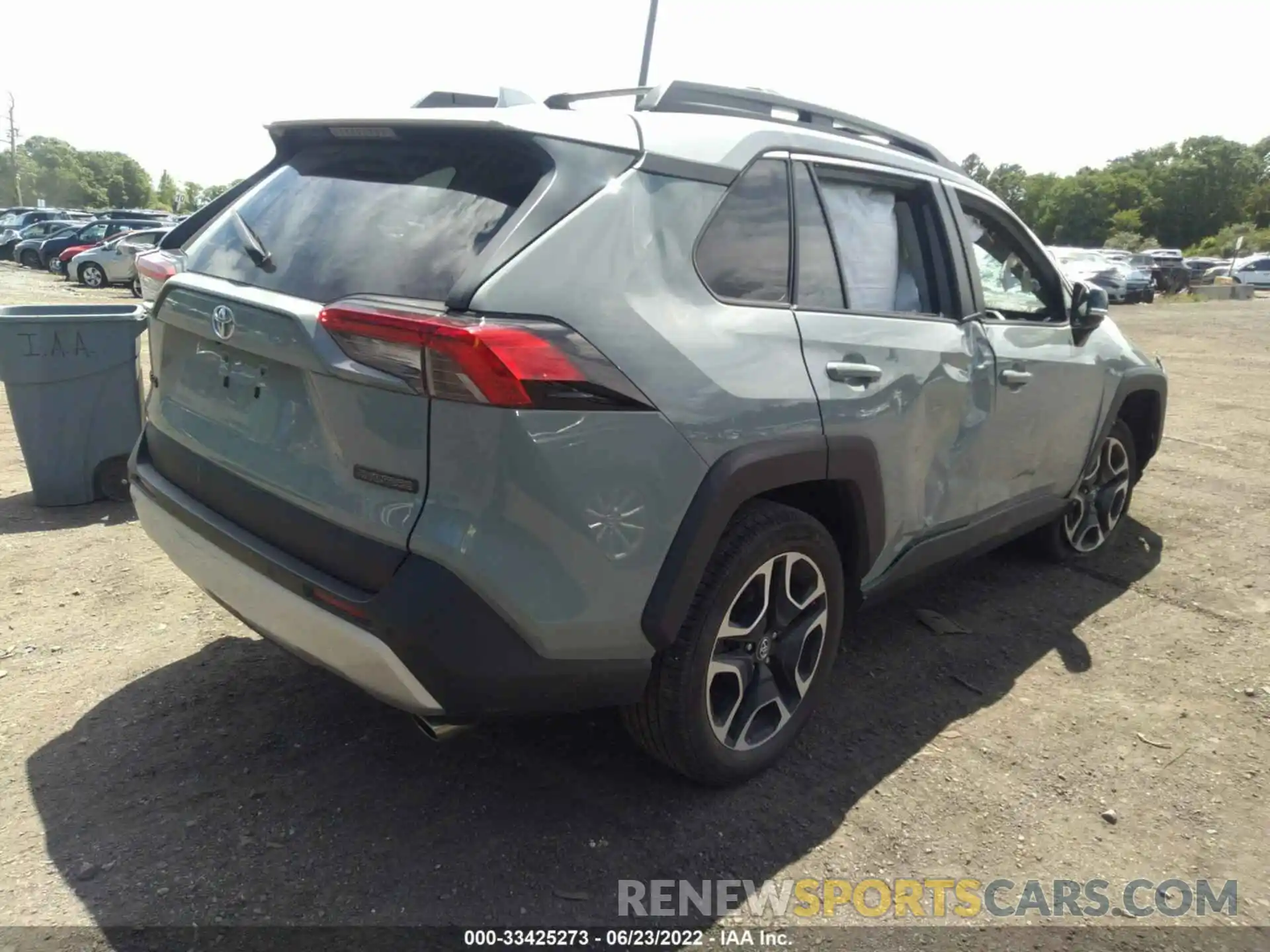 4 Фотография поврежденного автомобиля 2T3J1RFVXKW046653 TOYOTA RAV4 2019