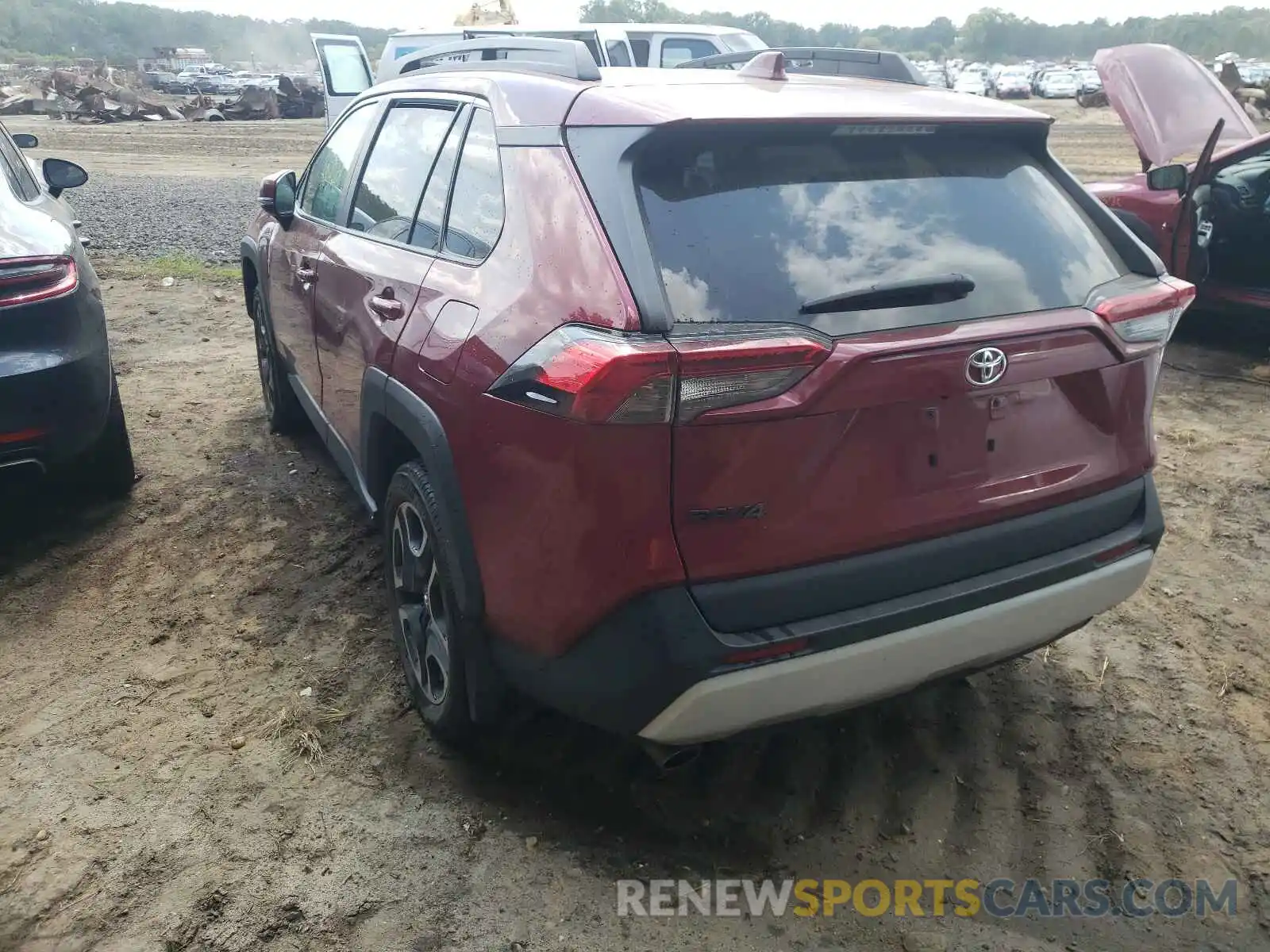 3 Photograph of a damaged car 2T3J1RFVXKW065204 TOYOTA RAV4 2019