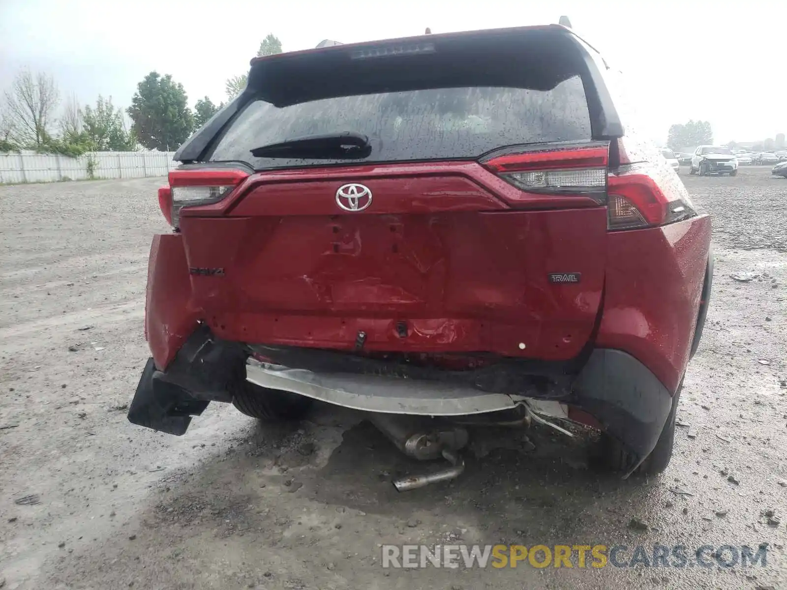 9 Photograph of a damaged car 2T3J1RFVXKW077675 TOYOTA RAV4 2019