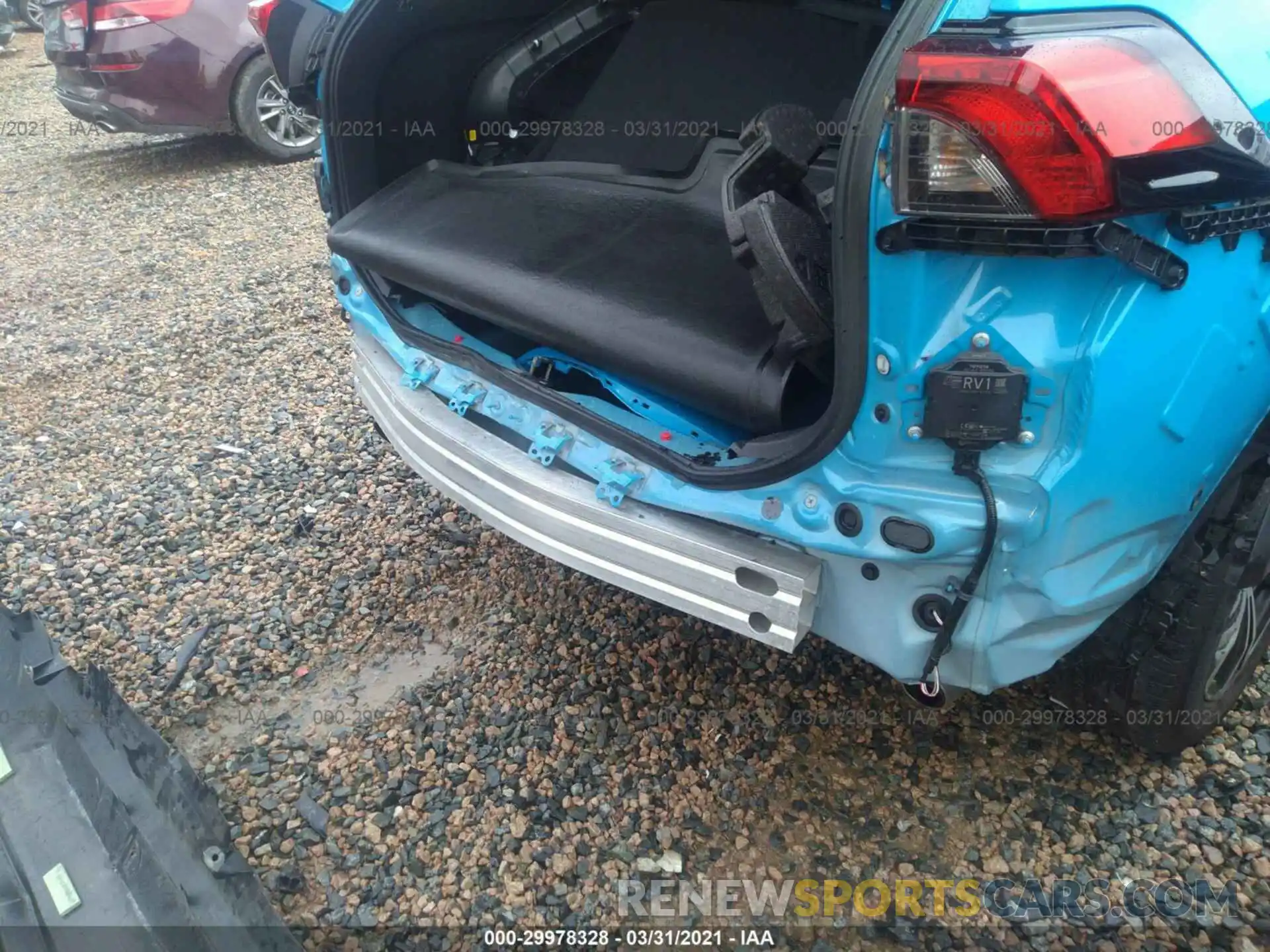 6 Фотография поврежденного автомобиля 2T3K1RFV0KC027454 TOYOTA RAV4 2019