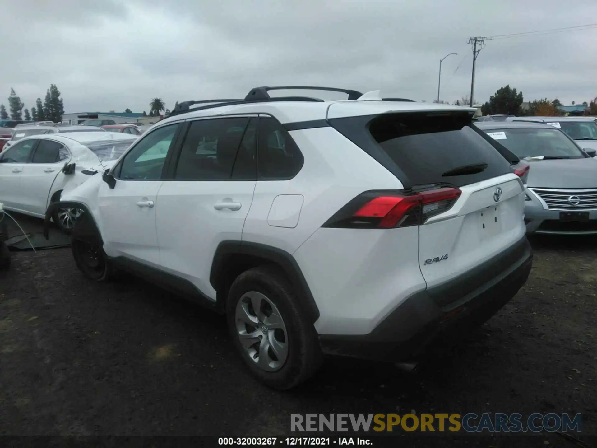 3 Photograph of a damaged car 2T3K1RFV0KW012869 TOYOTA RAV4 2019