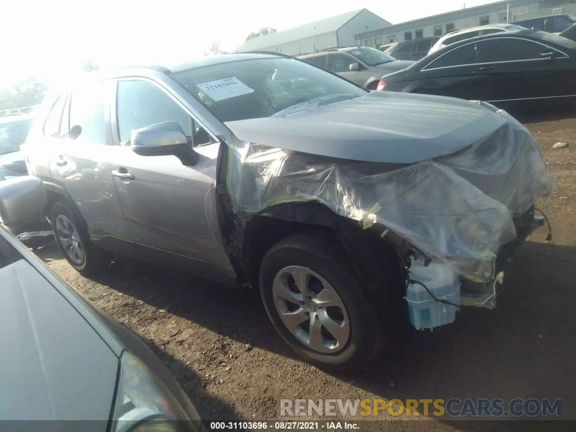 1 Photograph of a damaged car 2T3K1RFV0KW053762 TOYOTA RAV4 2019