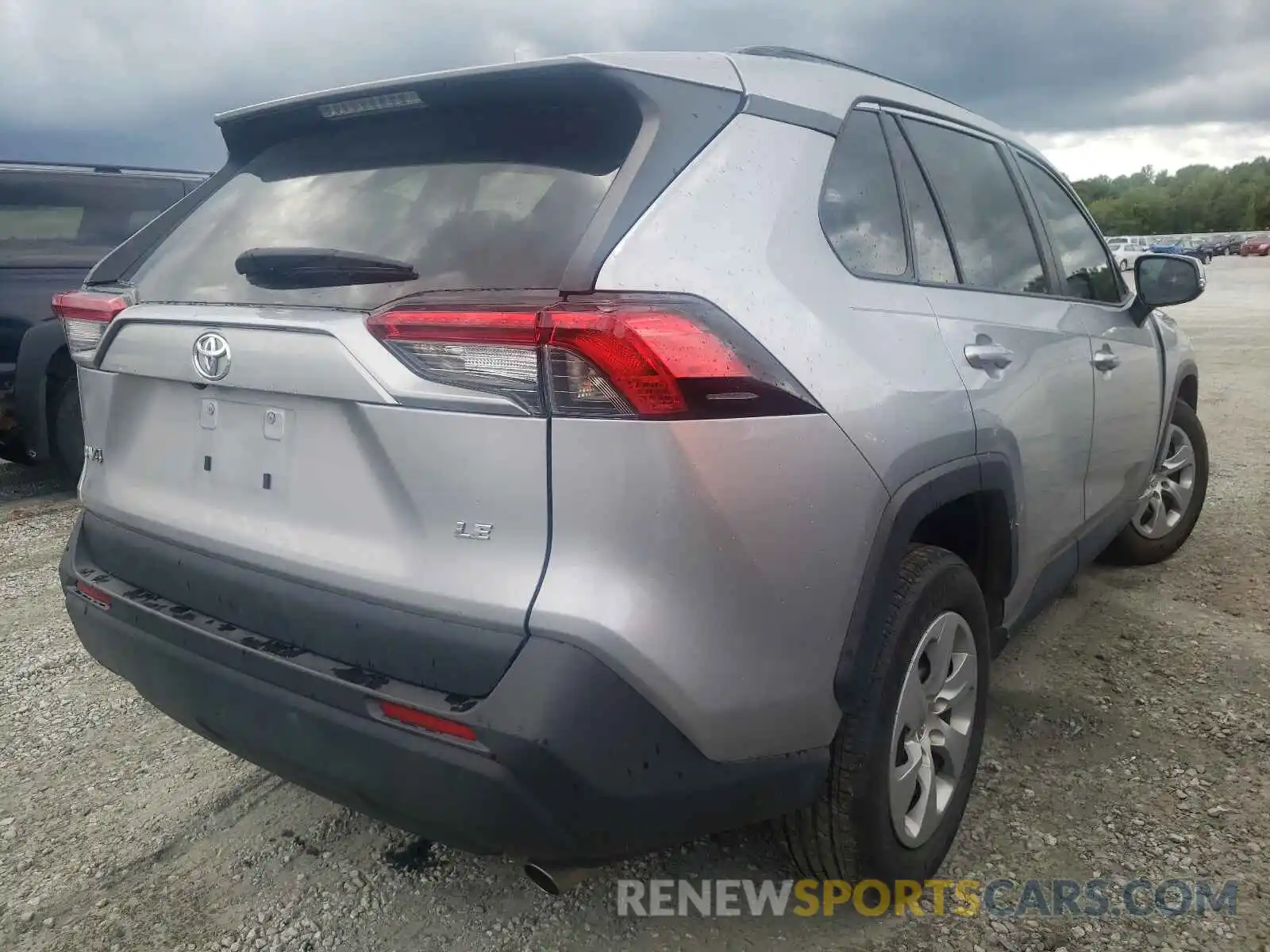 4 Photograph of a damaged car 2T3K1RFV0KW056144 TOYOTA RAV4 2019