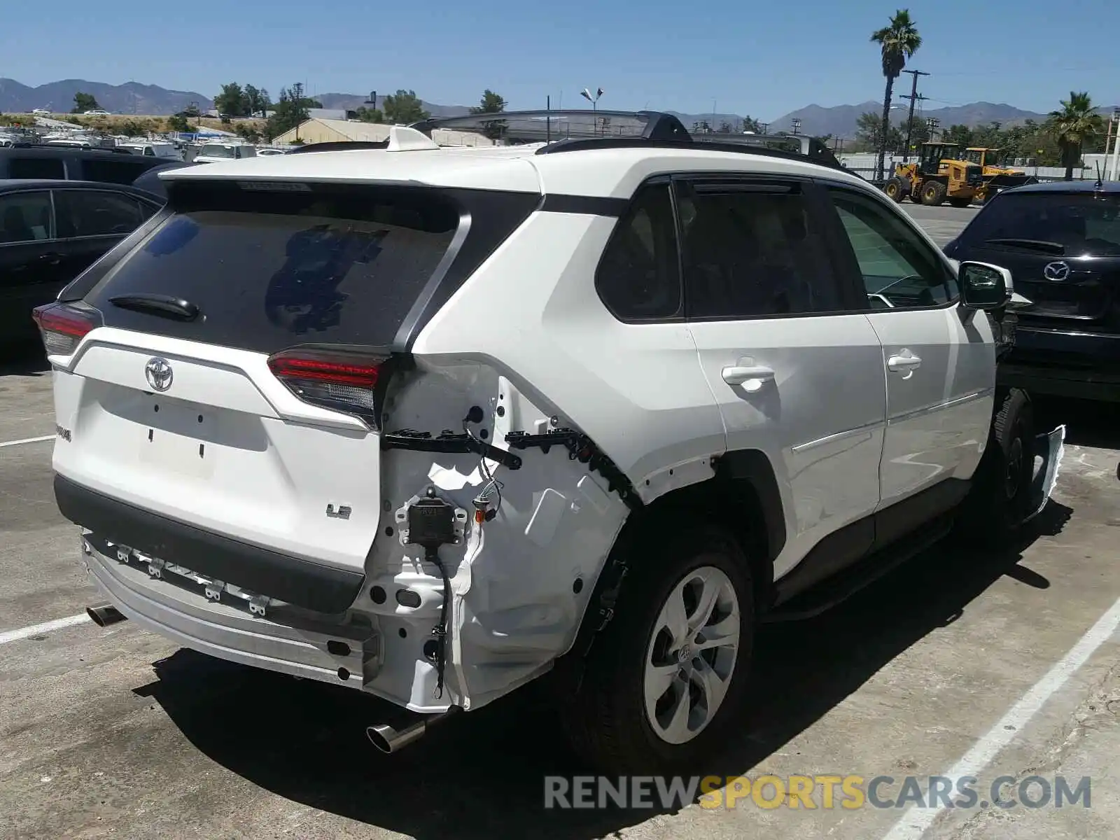 4 Photograph of a damaged car 2T3K1RFV1KC025521 TOYOTA RAV4 2019