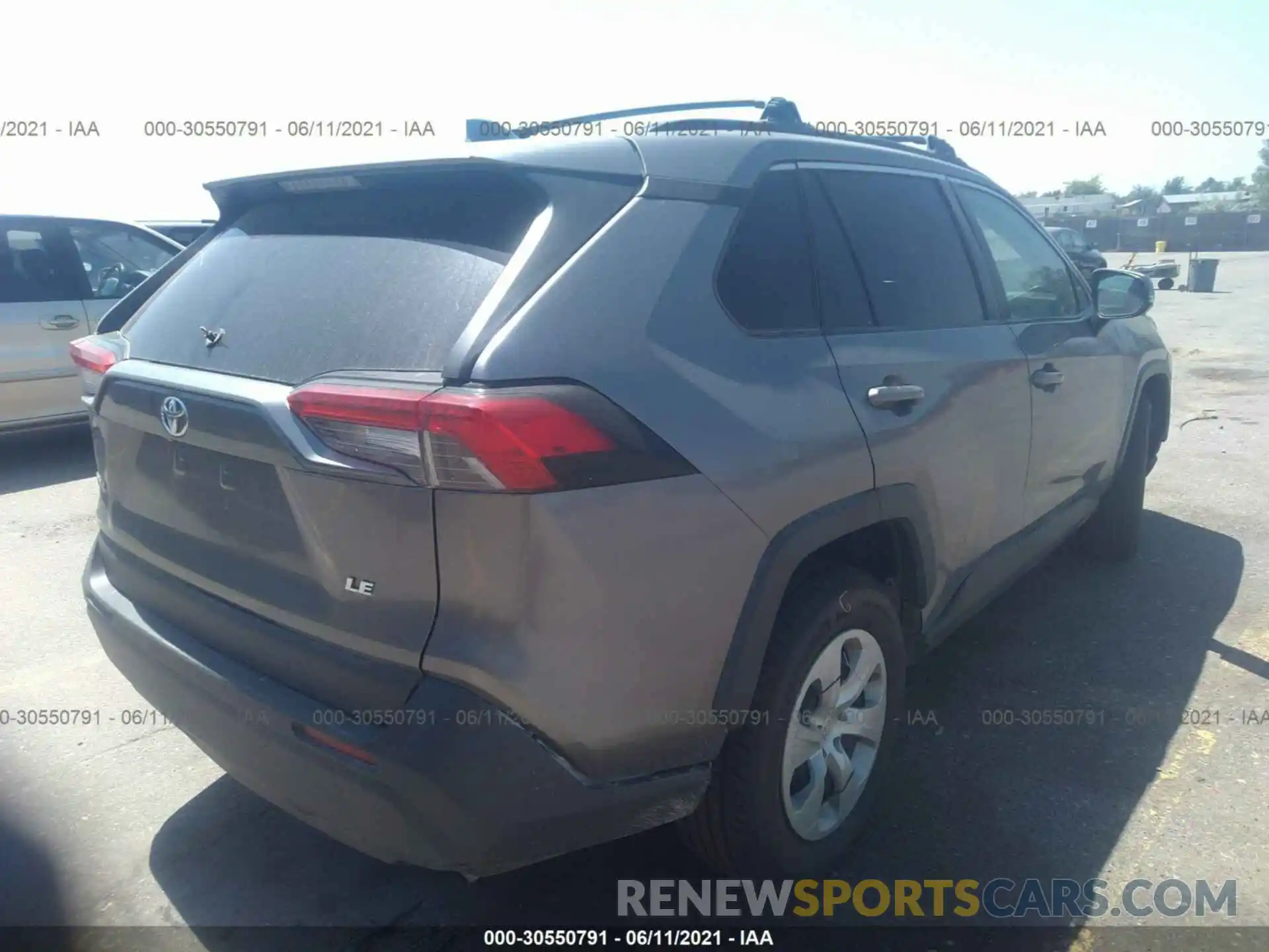 4 Photograph of a damaged car 2T3K1RFV1KC028435 TOYOTA RAV4 2019