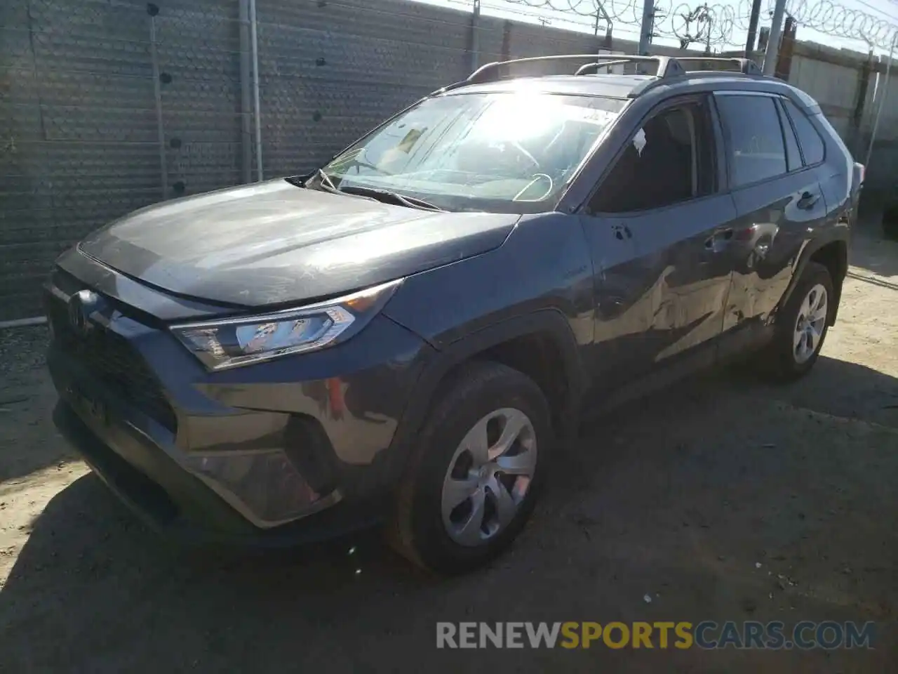 2 Фотография поврежденного автомобиля 2T3K1RFV1KW013528 TOYOTA RAV4 2019