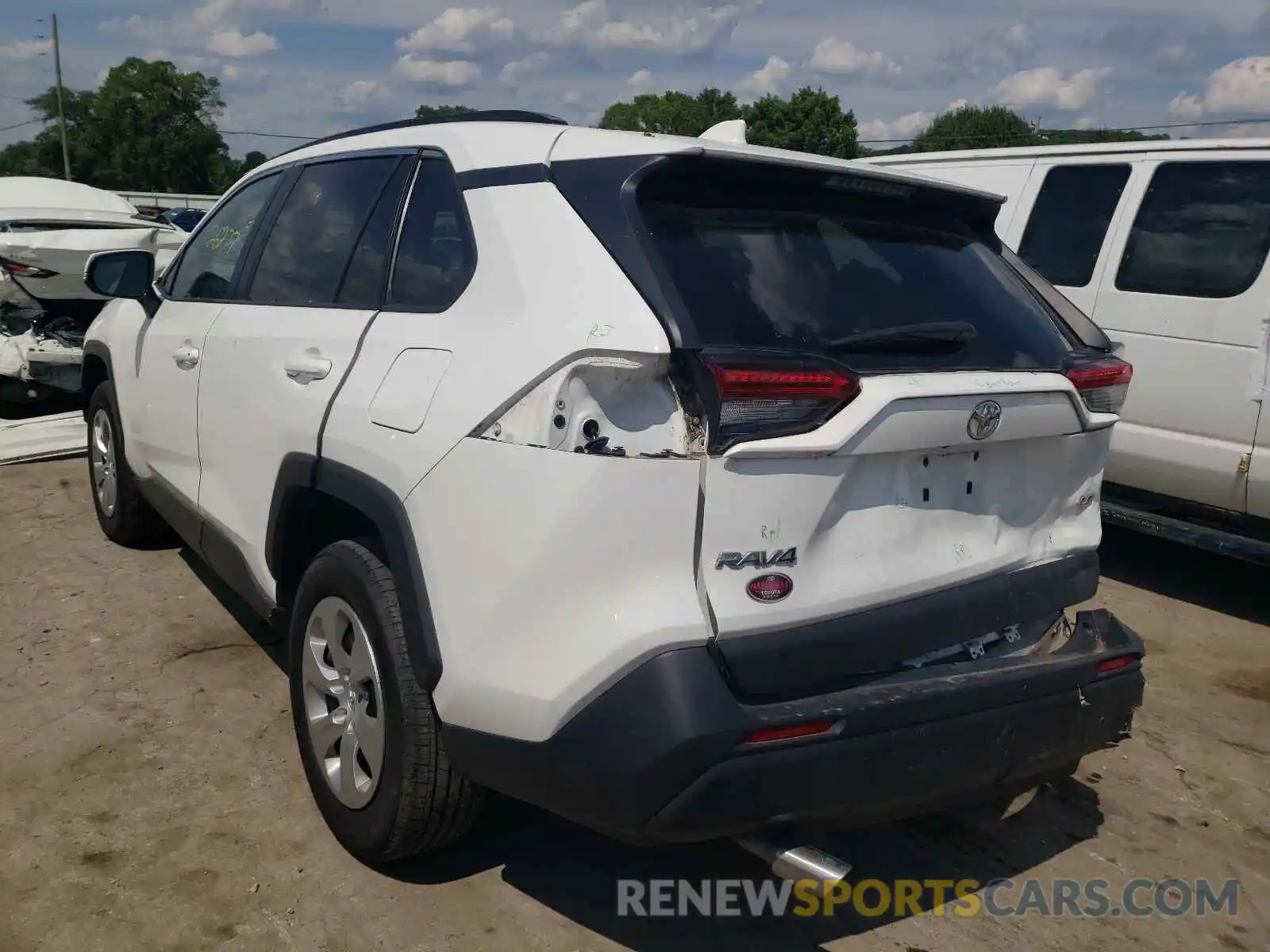 3 Фотография поврежденного автомобиля 2T3K1RFV2KW031455 TOYOTA RAV4 2019