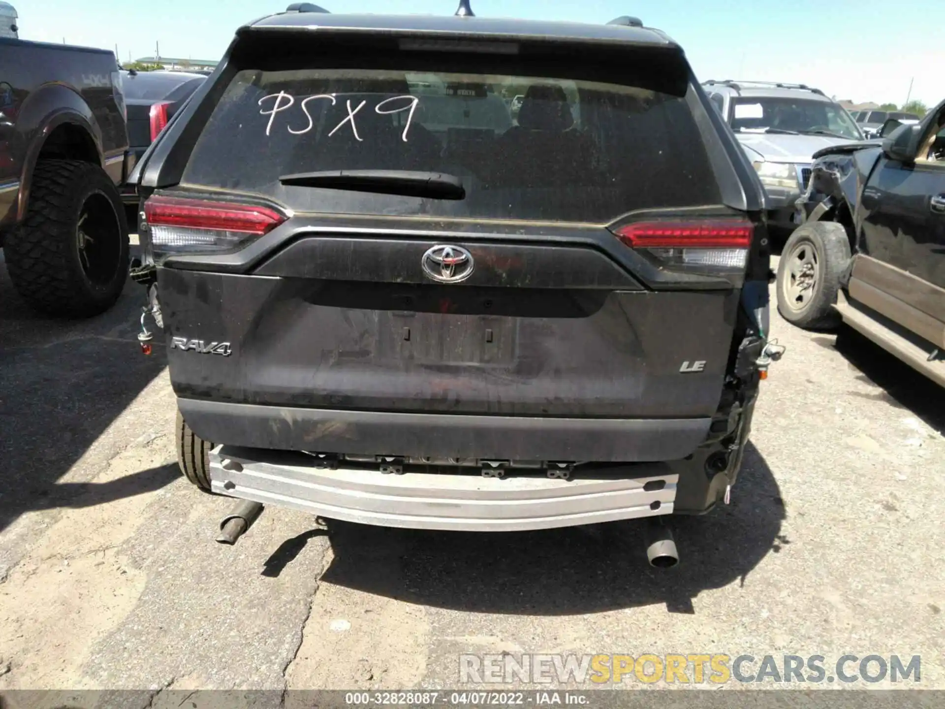 6 Фотография поврежденного автомобиля 2T3K1RFV2KW041693 TOYOTA RAV4 2019