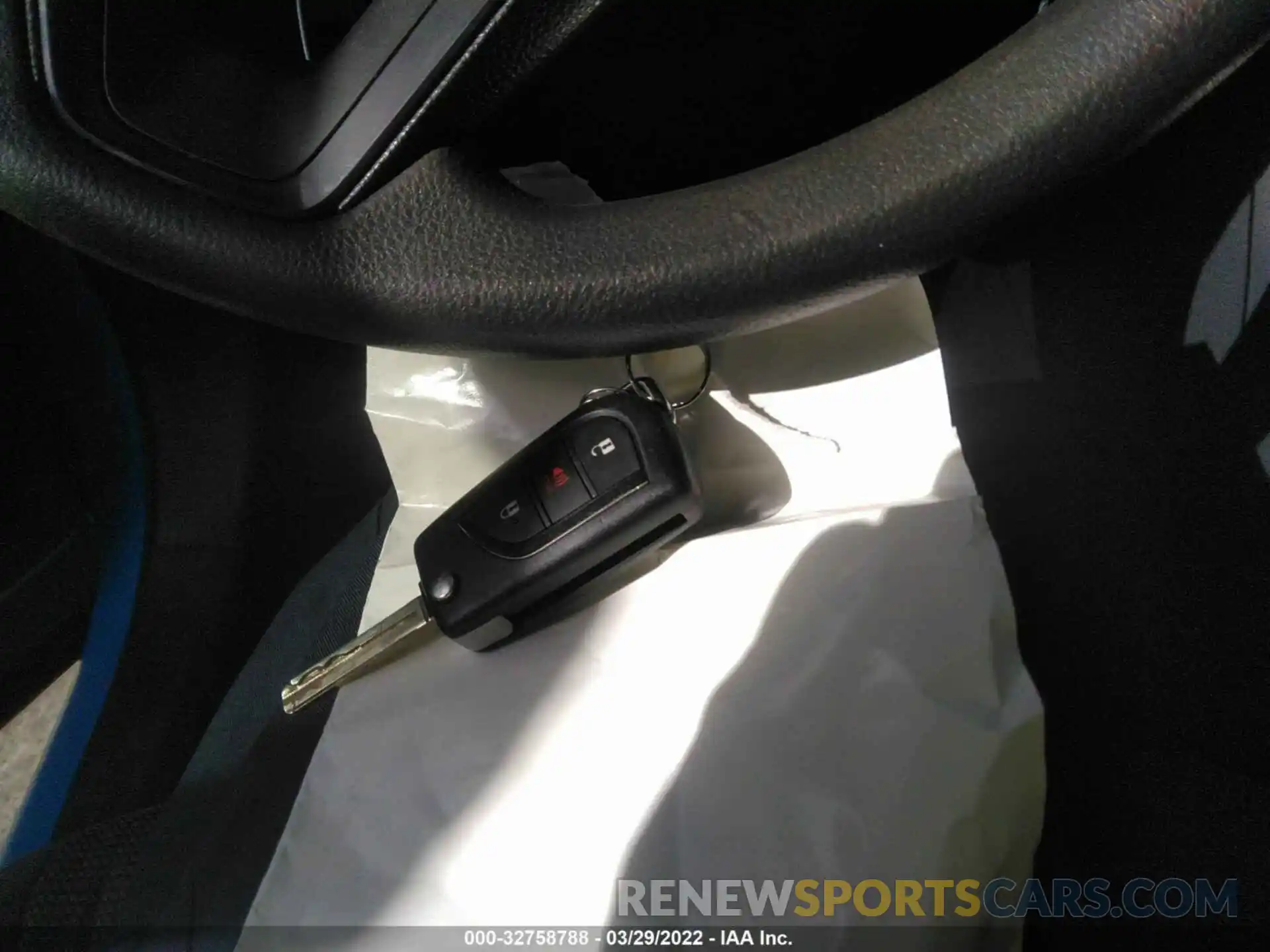 11 Photograph of a damaged car 2T3K1RFV3KC007893 TOYOTA RAV4 2019