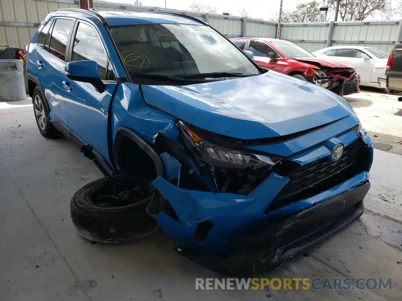 1 Photograph of a damaged car 2T3K1RFV3KW007858 TOYOTA RAV4 2019