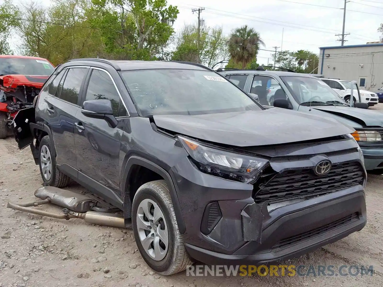 1 Photograph of a damaged car 2T3K1RFV3KW011134 TOYOTA RAV4 2019