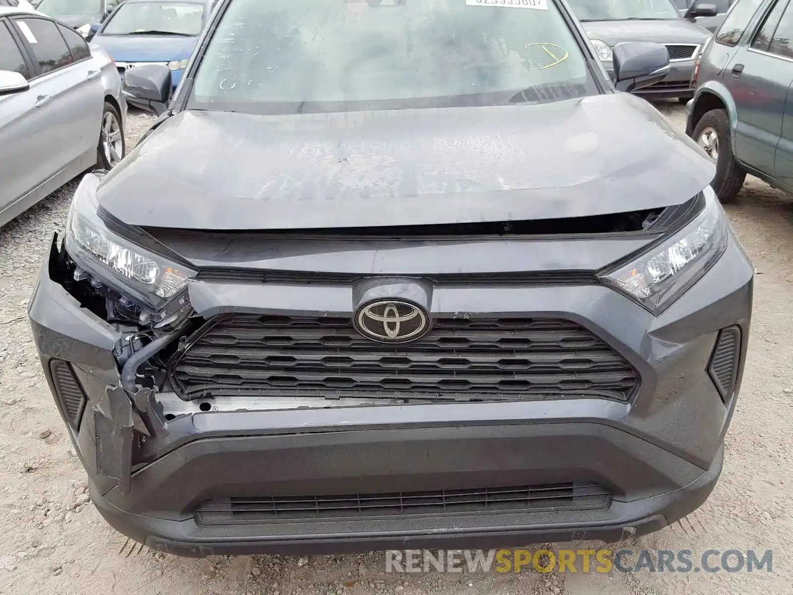 9 Photograph of a damaged car 2T3K1RFV3KW011134 TOYOTA RAV4 2019