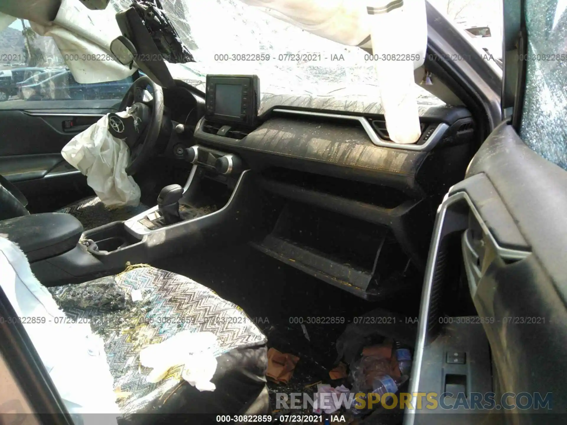 5 Photograph of a damaged car 2T3K1RFV3KW012106 TOYOTA RAV4 2019