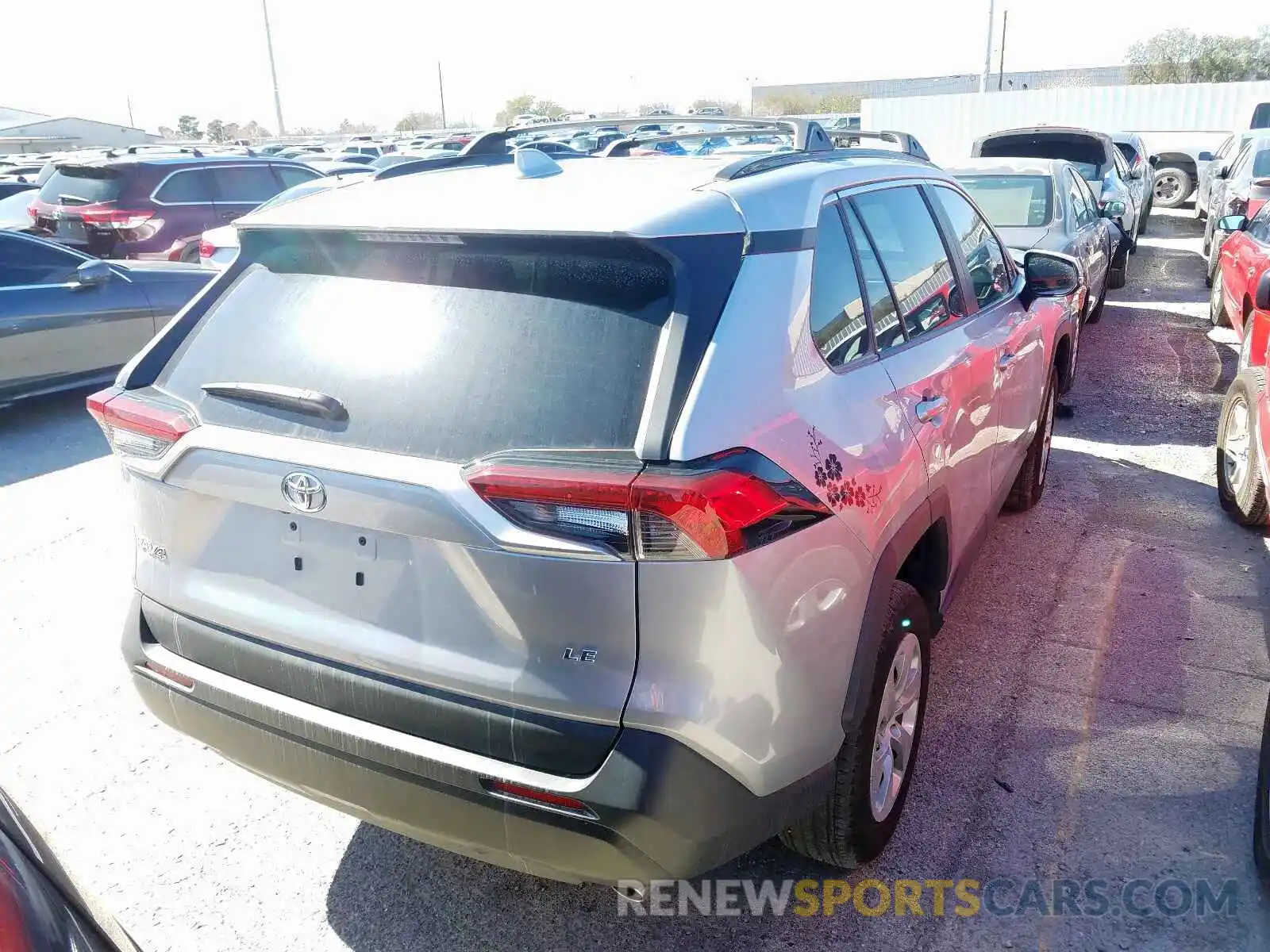 4 Photograph of a damaged car 2T3K1RFV3KW028970 TOYOTA RAV4 2019