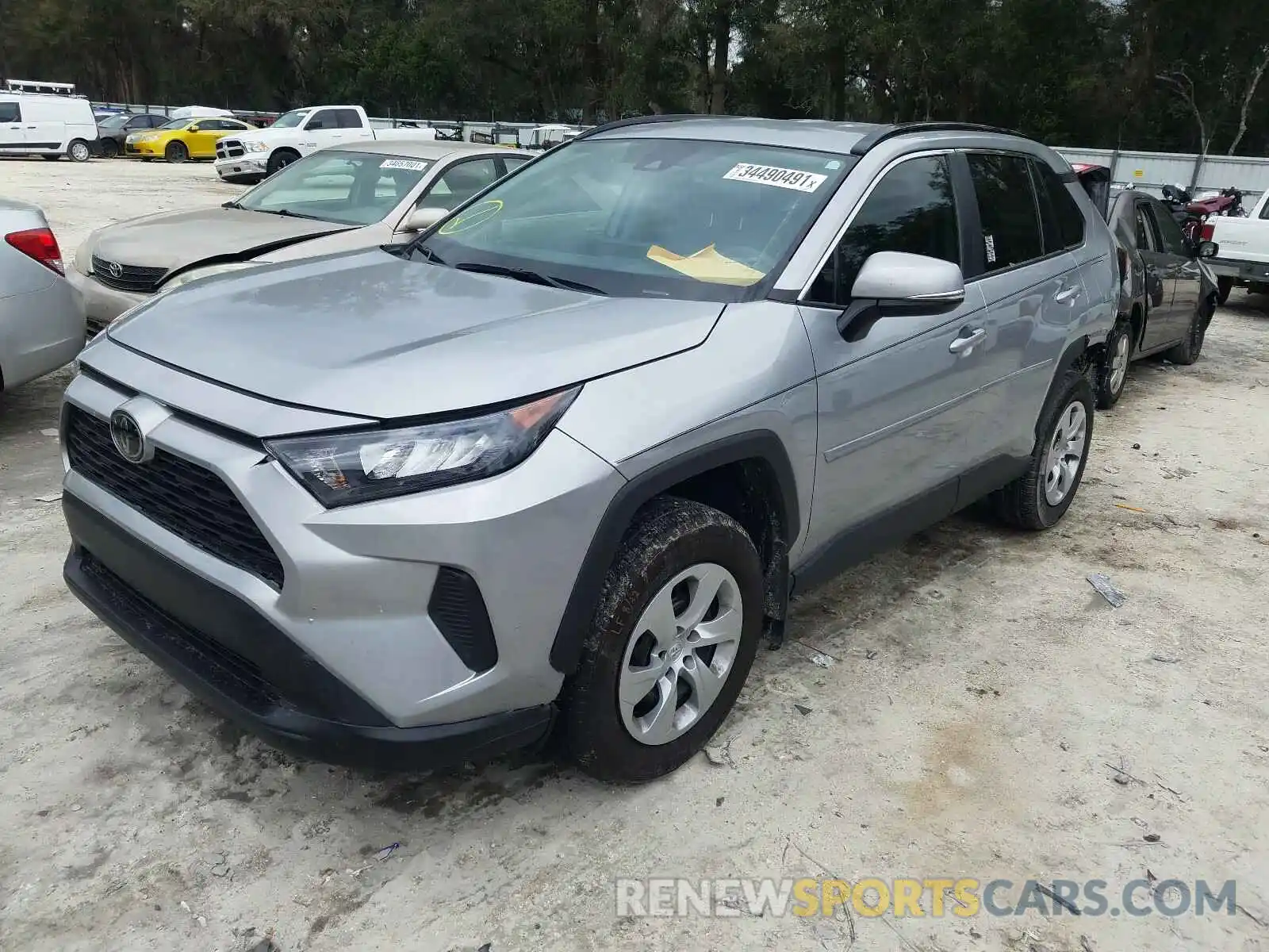 2 Photograph of a damaged car 2T3K1RFV3KW040066 TOYOTA RAV4 2019