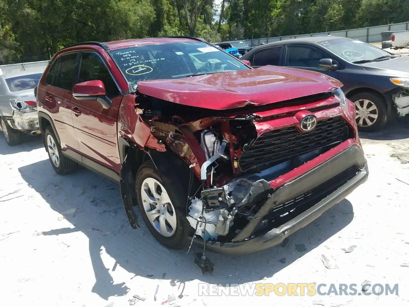 1 Photograph of a damaged car 2T3K1RFV3KW047714 TOYOTA RAV4 2019