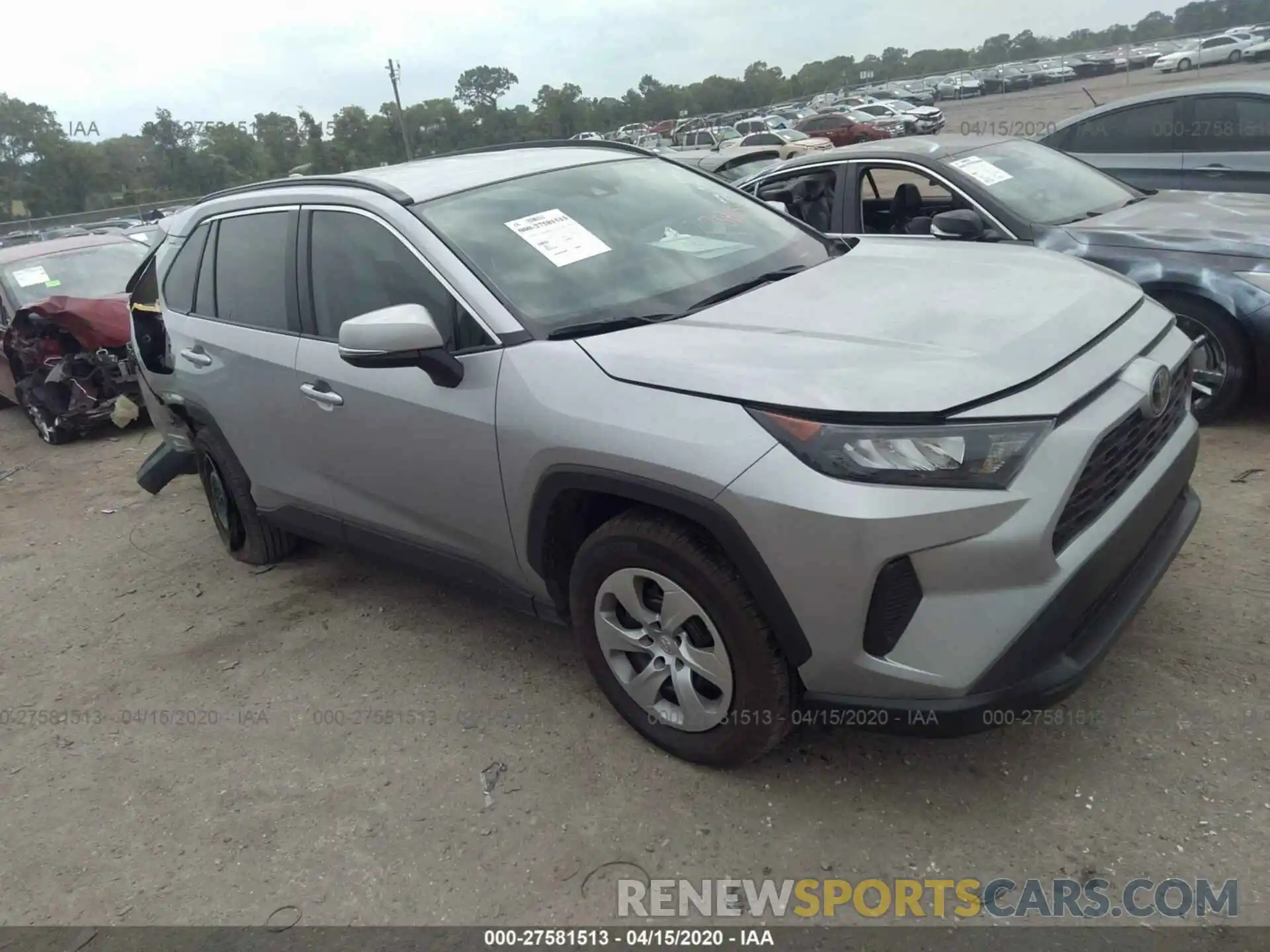 1 Photograph of a damaged car 2T3K1RFV3KW057398 TOYOTA RAV4 2019