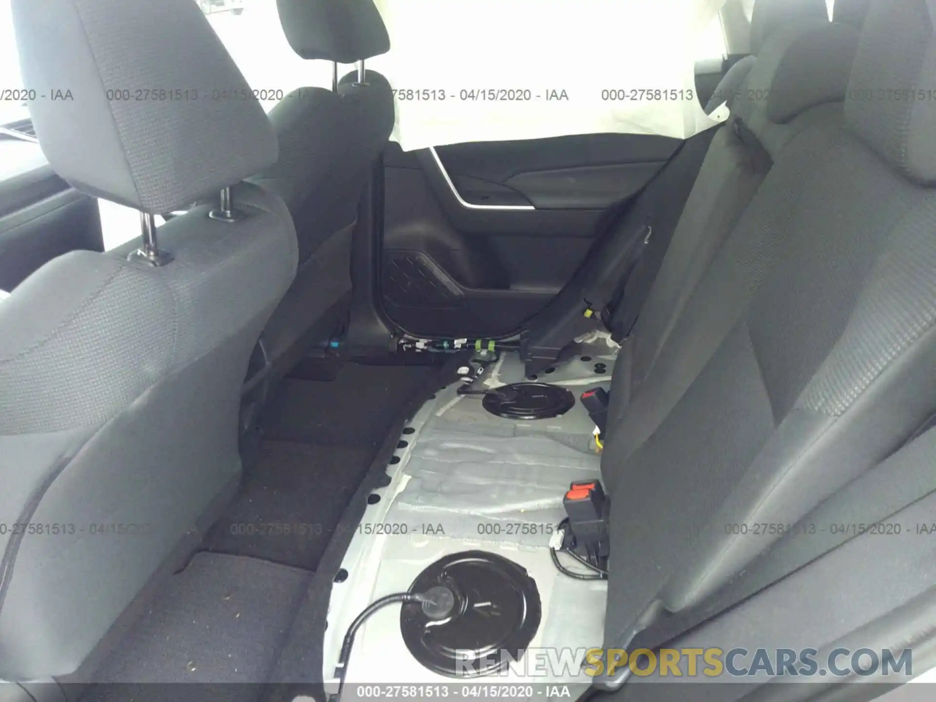 8 Photograph of a damaged car 2T3K1RFV3KW057398 TOYOTA RAV4 2019