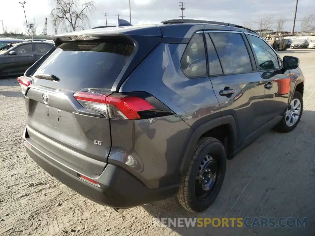 4 Photograph of a damaged car 2T3K1RFV4KC011368 TOYOTA RAV4 2019