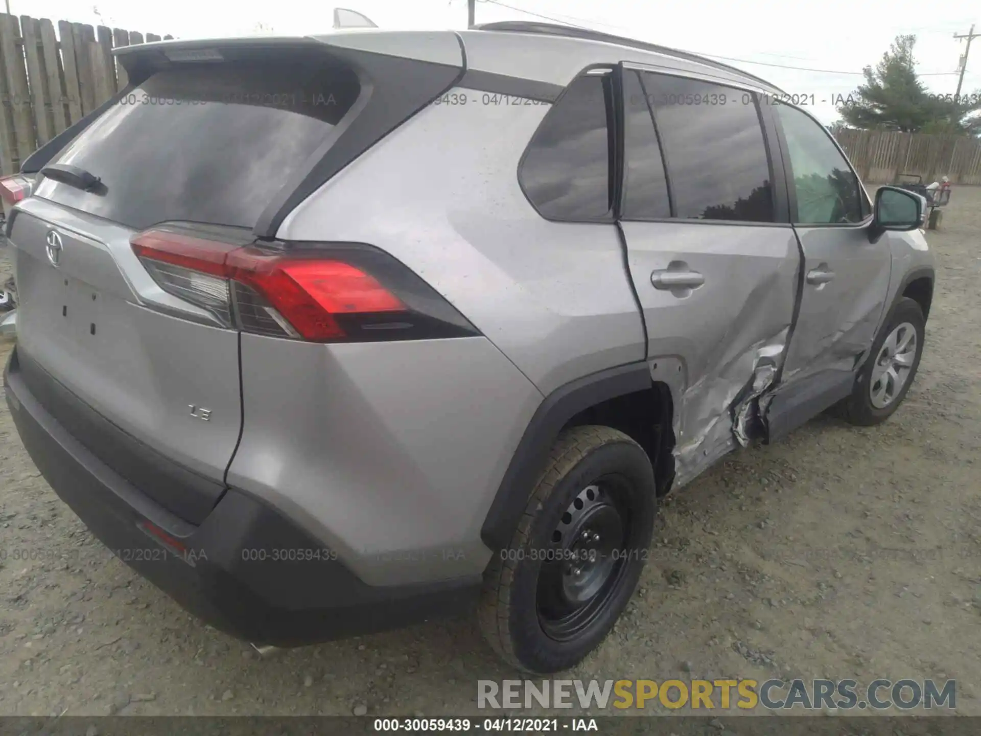 4 Photograph of a damaged car 2T3K1RFV4KW036463 TOYOTA RAV4 2019