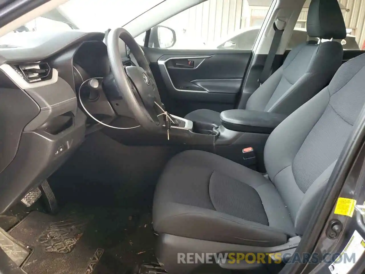 7 Photograph of a damaged car 2T3K1RFV4KW040352 TOYOTA RAV4 2019