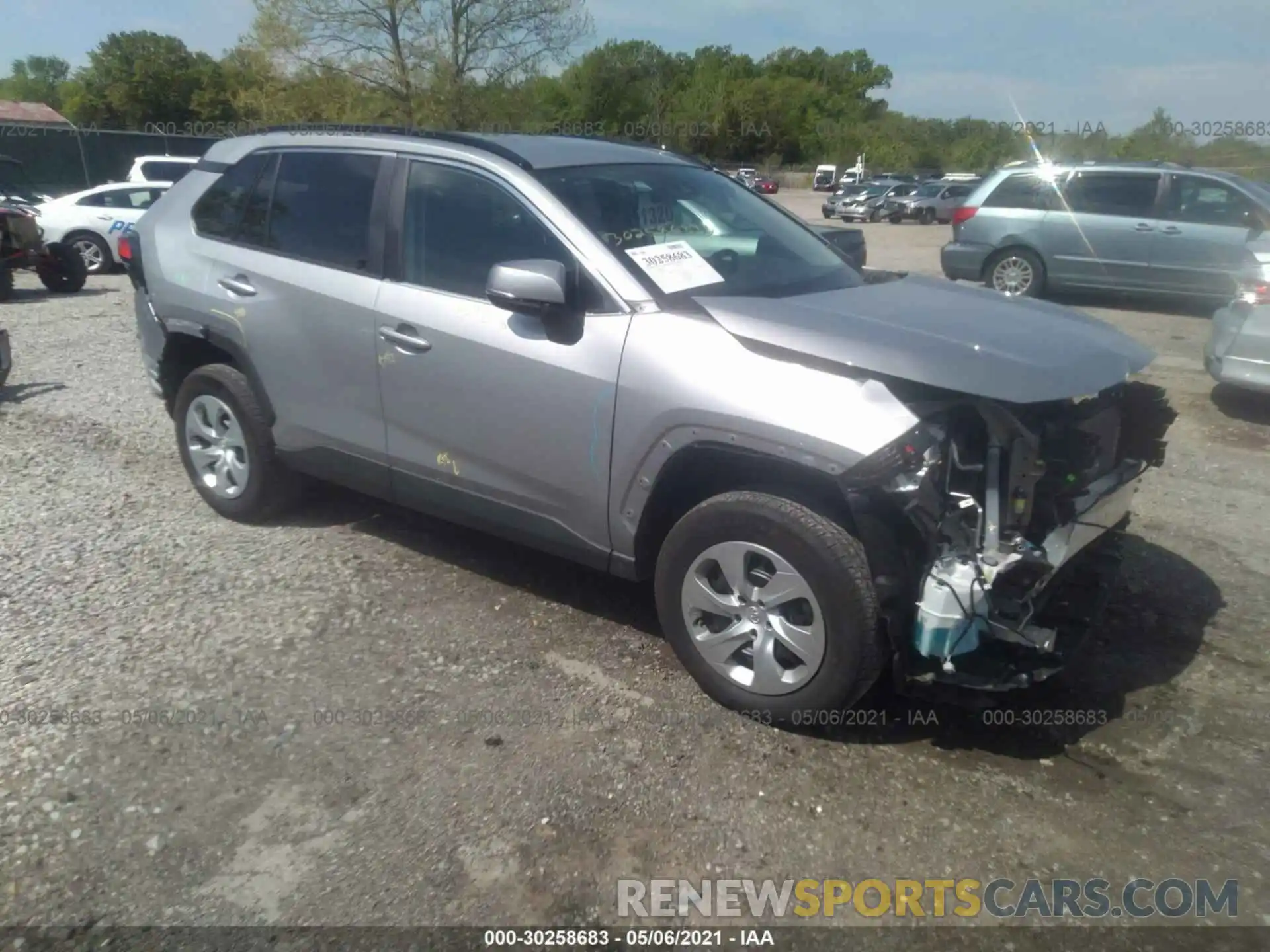 1 Photograph of a damaged car 2T3K1RFV4KW047124 TOYOTA RAV4 2019