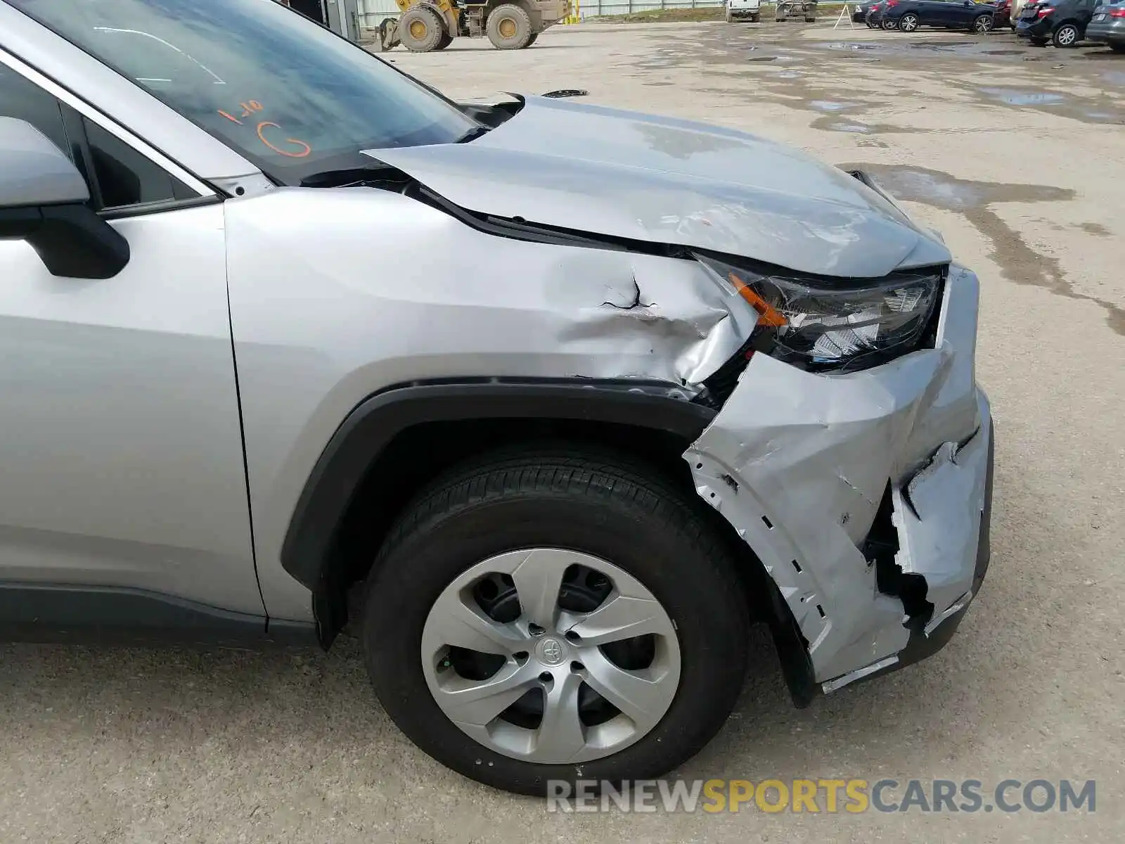 9 Photograph of a damaged car 2T3K1RFV4KW053814 TOYOTA RAV4 2019