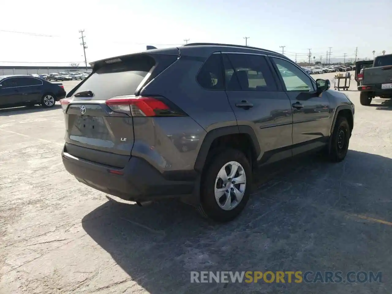 4 Photograph of a damaged car 2T3K1RFV5KC015476 TOYOTA RAV4 2019