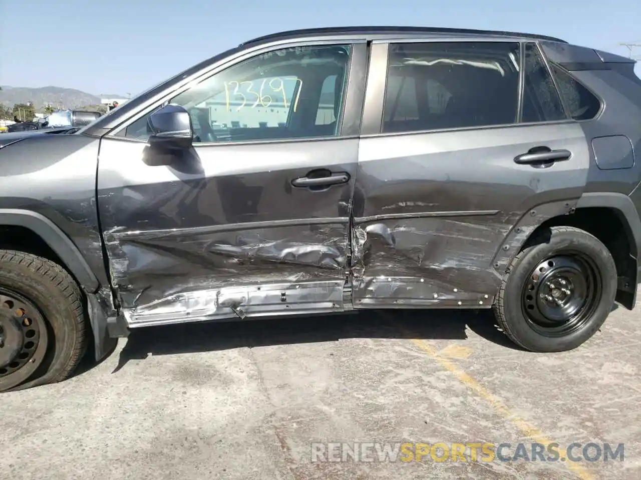 9 Photograph of a damaged car 2T3K1RFV5KC015476 TOYOTA RAV4 2019