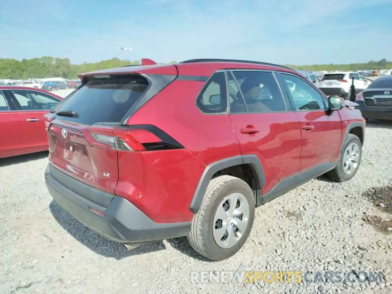 4 Photograph of a damaged car 2T3K1RFV5KW001723 TOYOTA RAV4 2019