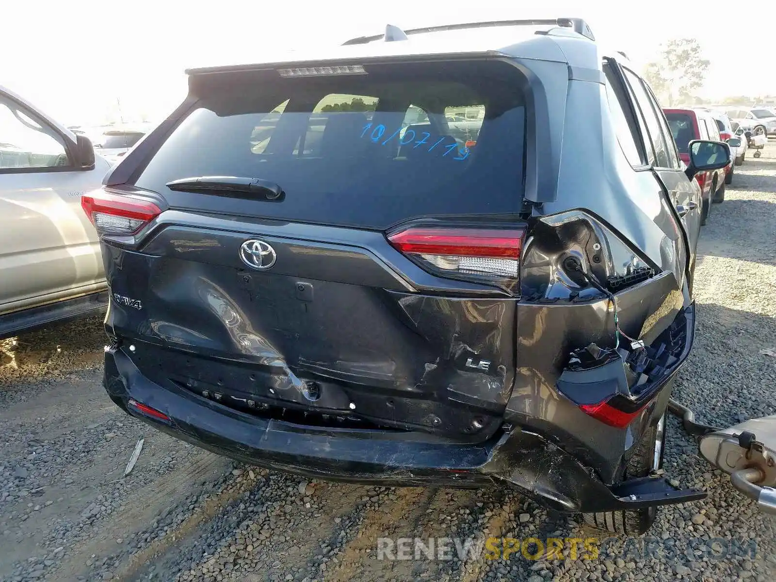 9 Photograph of a damaged car 2T3K1RFV5KW012561 TOYOTA RAV4 2019