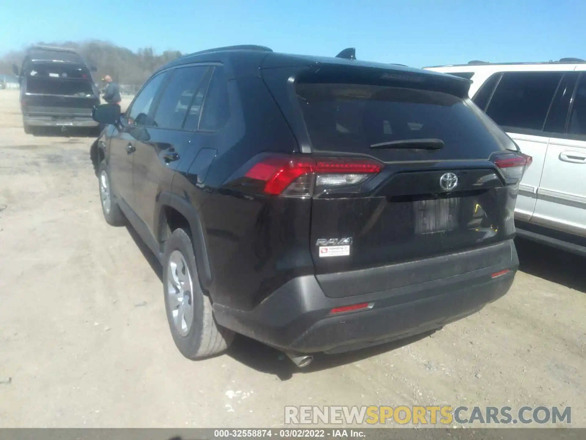 3 Photograph of a damaged car 2T3K1RFV5KW030736 TOYOTA RAV4 2019