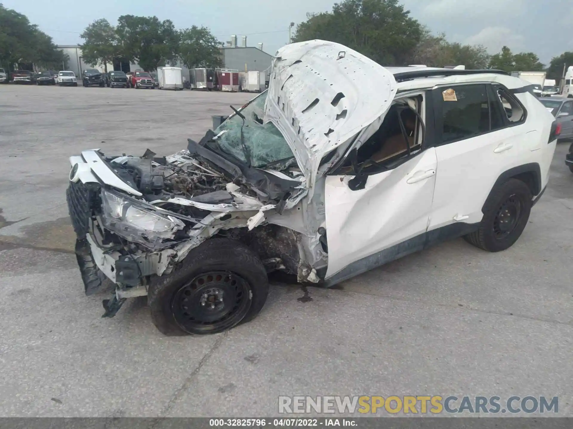 2 Photograph of a damaged car 2T3K1RFV5KW045155 TOYOTA RAV4 2019