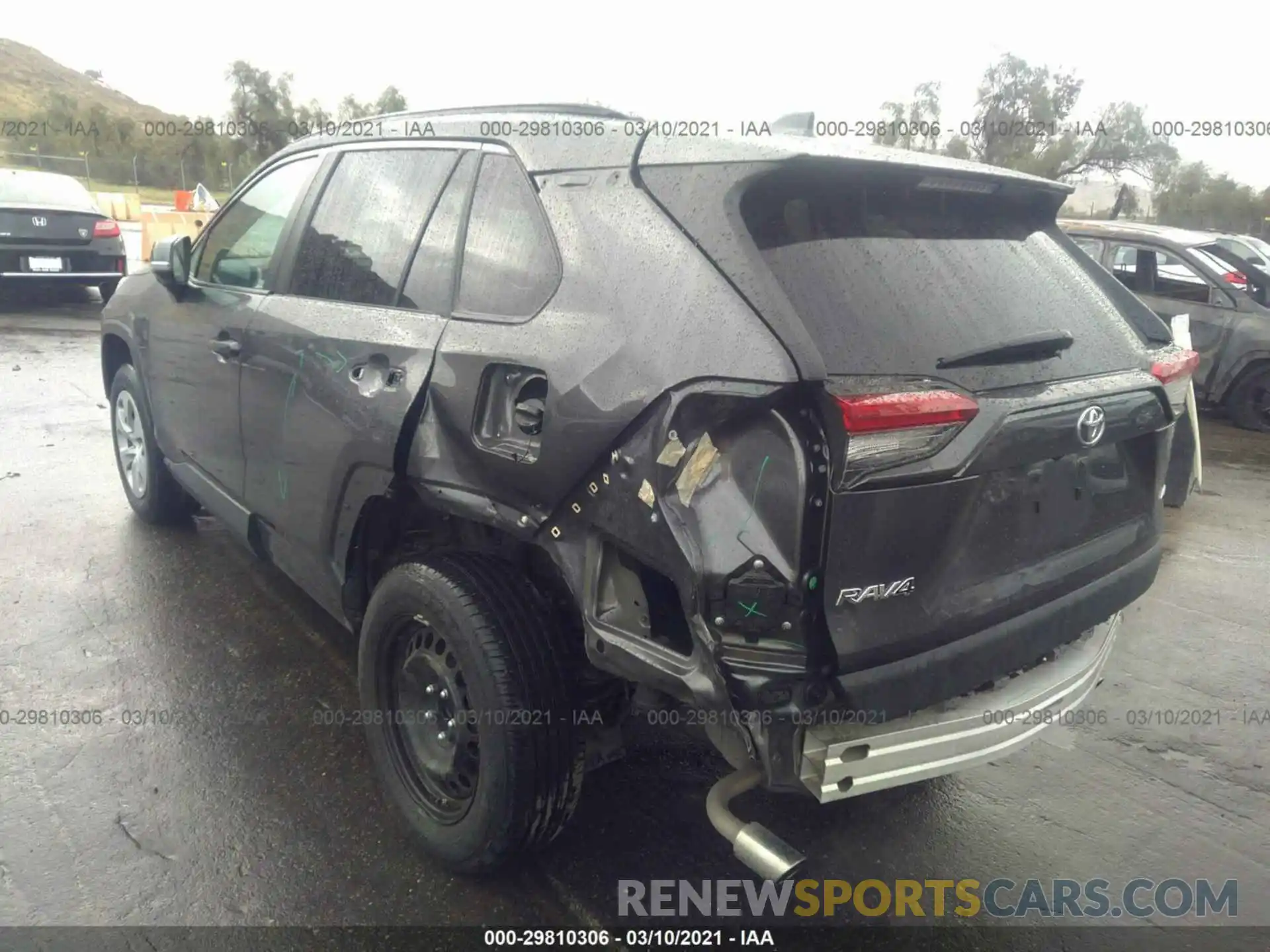 3 Photograph of a damaged car 2T3K1RFV6KW004985 TOYOTA RAV4 2019