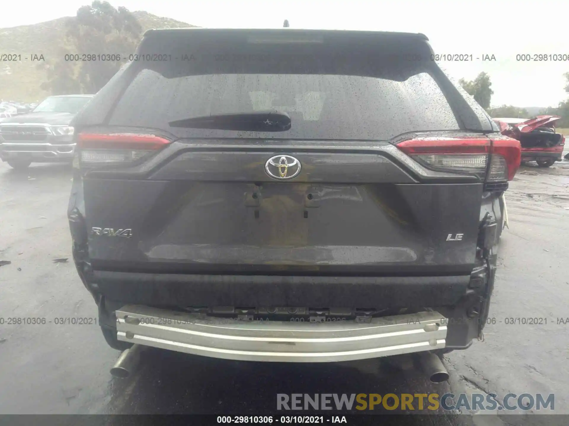 6 Photograph of a damaged car 2T3K1RFV6KW004985 TOYOTA RAV4 2019