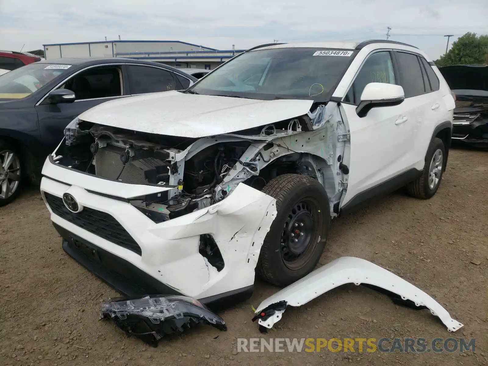 2 Фотография поврежденного автомобиля 2T3K1RFV6KW011032 TOYOTA RAV4 2019