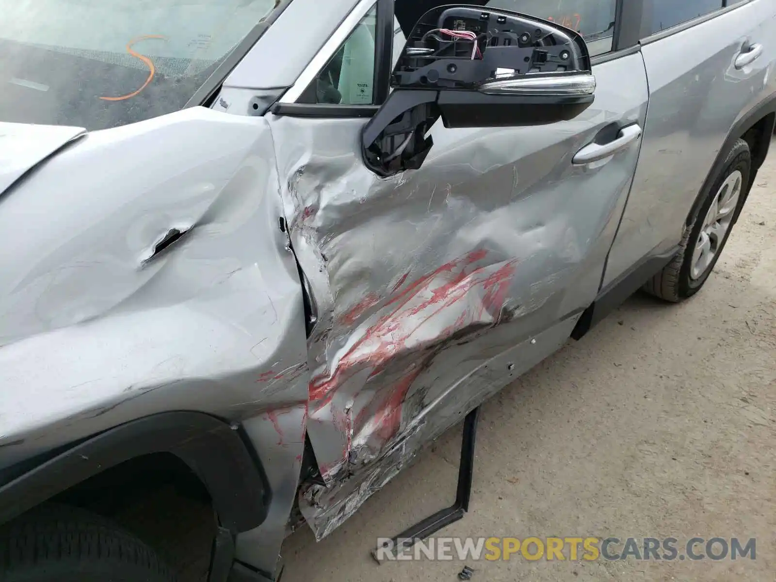 9 Photograph of a damaged car 2T3K1RFV6KW012195 TOYOTA RAV4 2019