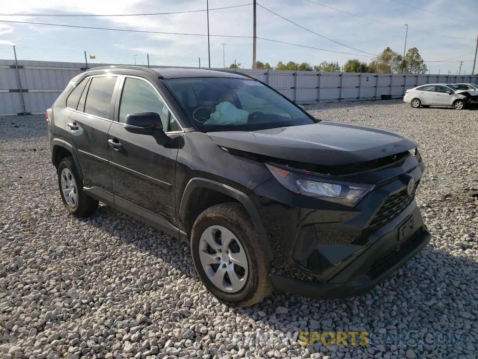 1 Photograph of a damaged car 2T3K1RFV6KW026940 TOYOTA RAV4 2019