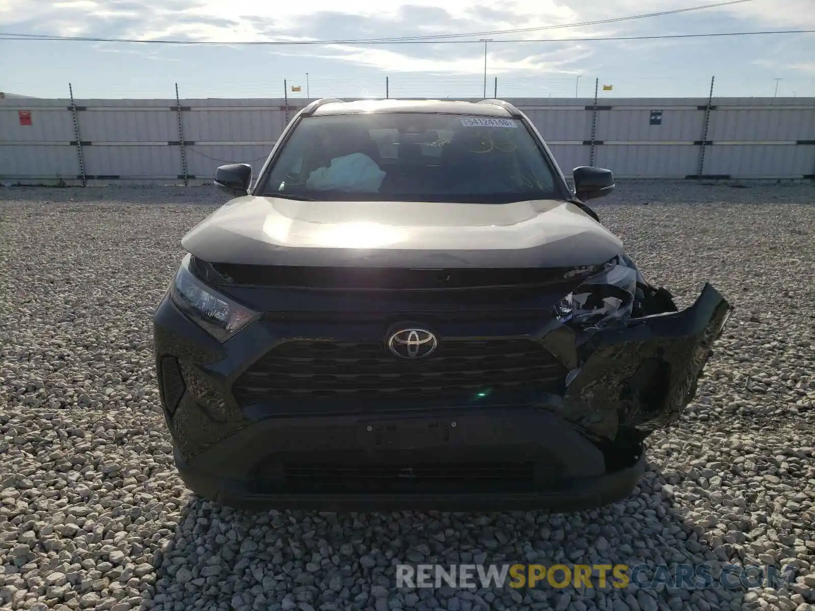 9 Photograph of a damaged car 2T3K1RFV6KW026940 TOYOTA RAV4 2019