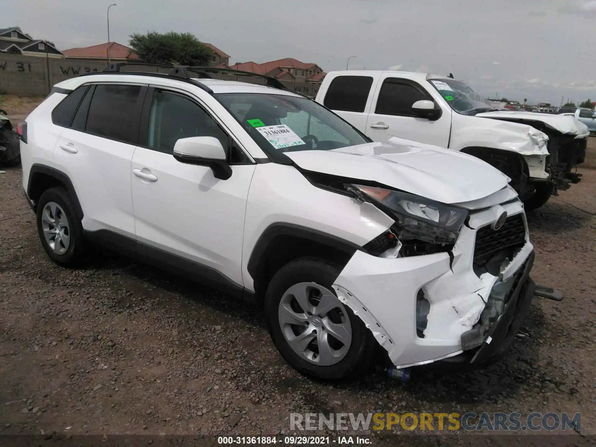 1 Photograph of a damaged car 2T3K1RFV6KW031118 TOYOTA RAV4 2019