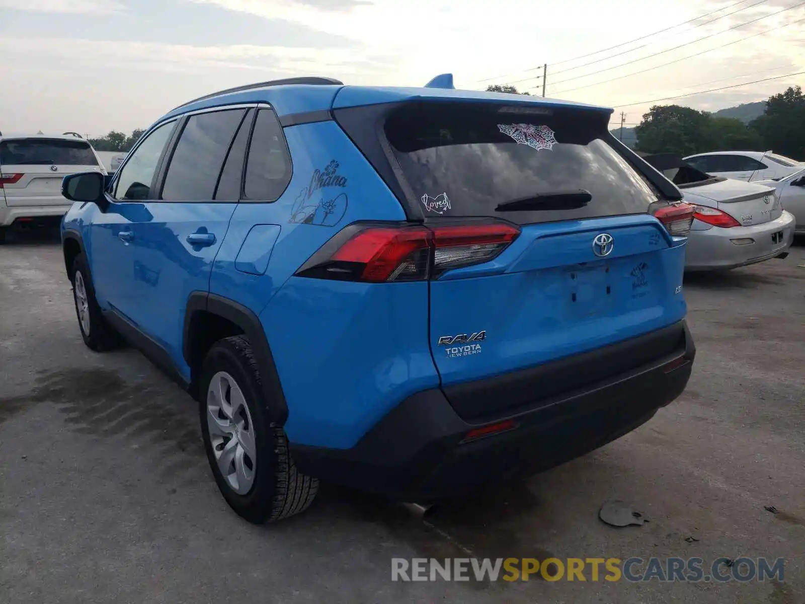 3 Photograph of a damaged car 2T3K1RFV6KW035153 TOYOTA RAV4 2019