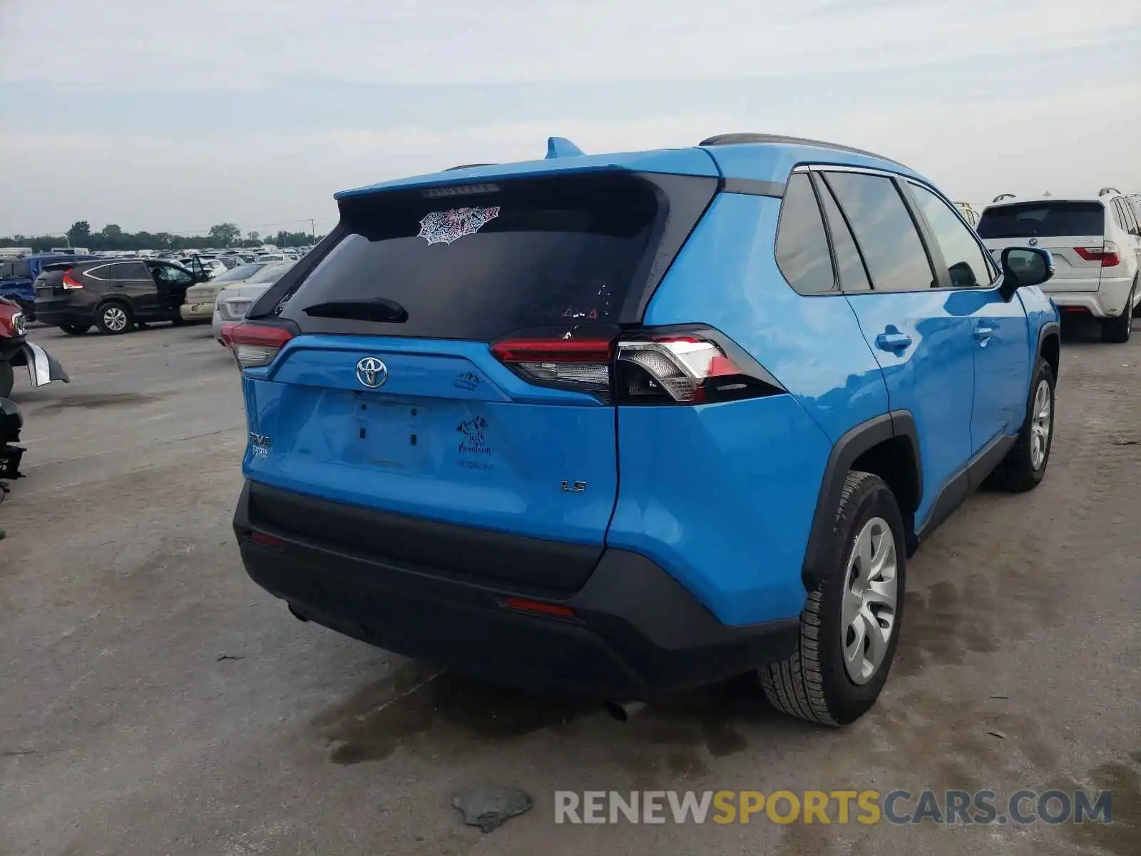 4 Photograph of a damaged car 2T3K1RFV6KW035153 TOYOTA RAV4 2019