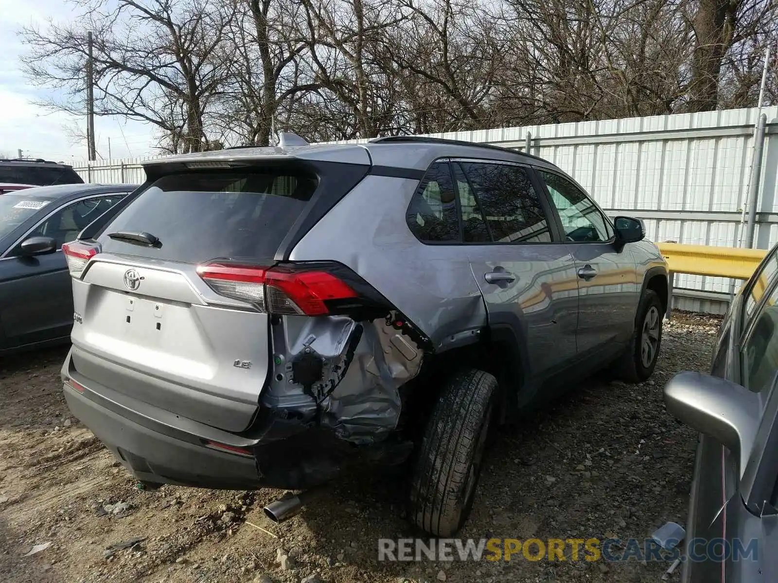 4 Photograph of a damaged car 2T3K1RFV7KC018458 TOYOTA RAV4 2019