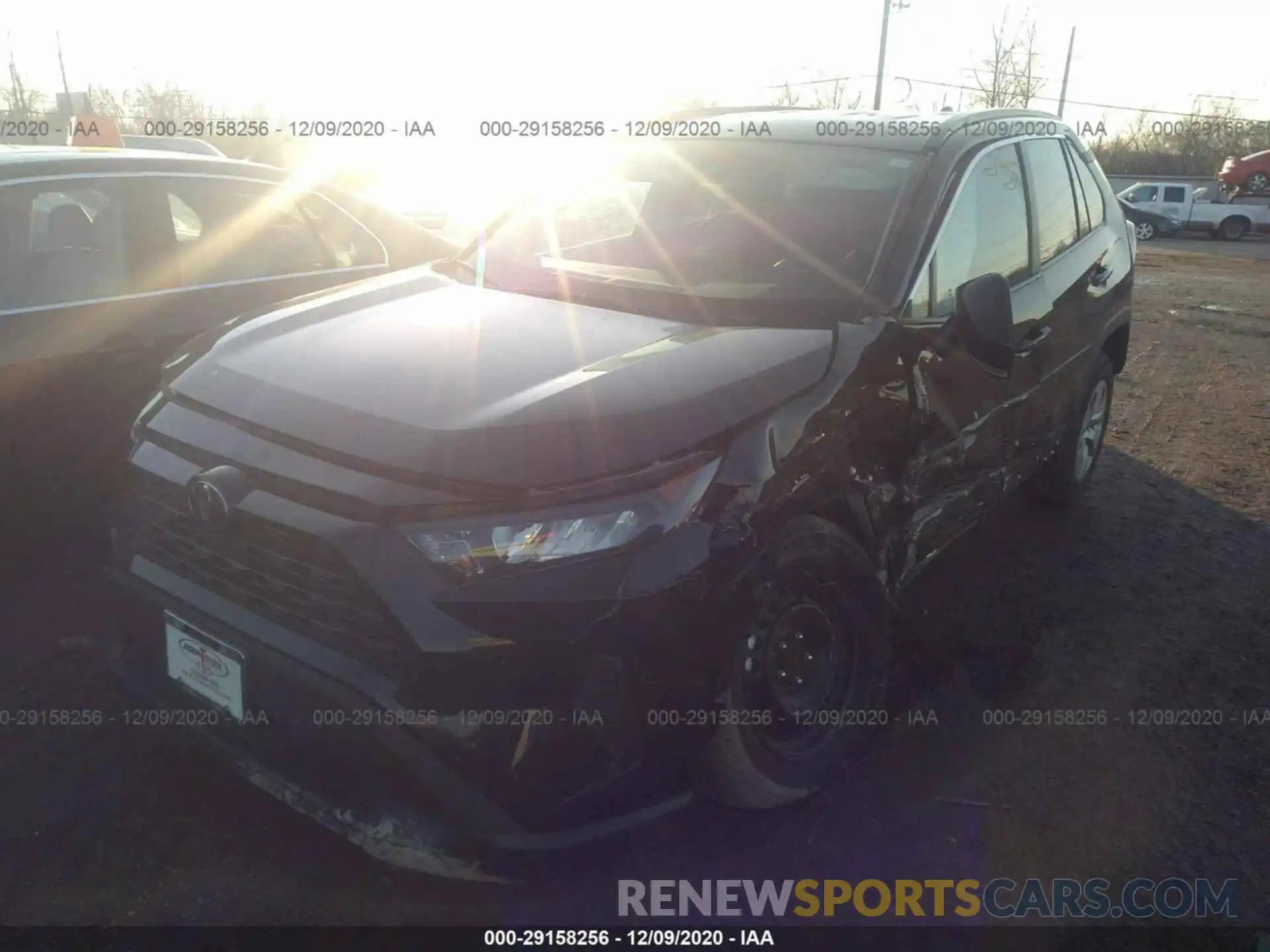 2 Фотография поврежденного автомобиля 2T3K1RFV7KW035730 TOYOTA RAV4 2019