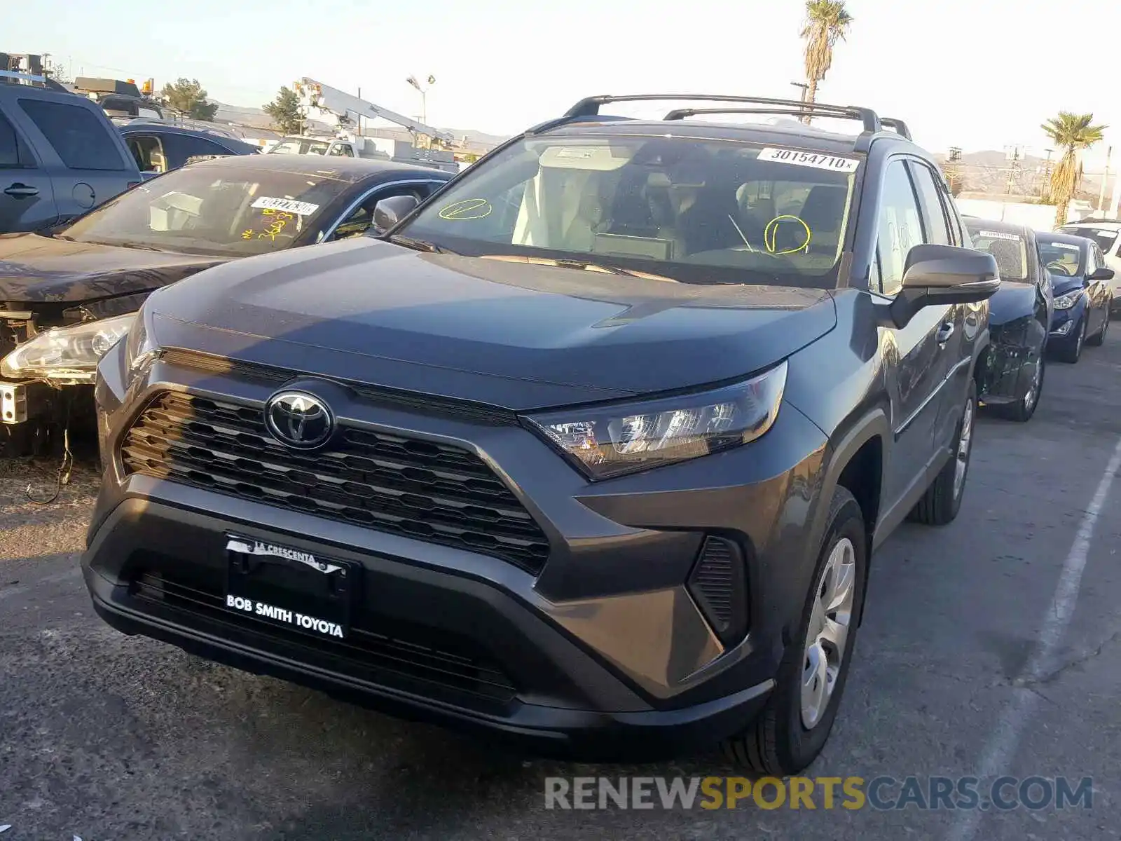 2 Photograph of a damaged car 2T3K1RFV7KW042886 TOYOTA RAV4 2019