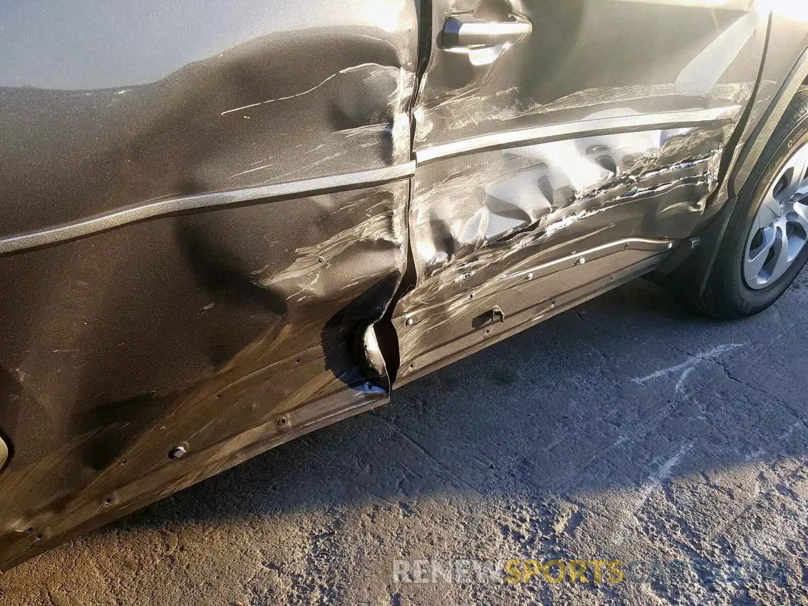 9 Photograph of a damaged car 2T3K1RFV7KW042886 TOYOTA RAV4 2019