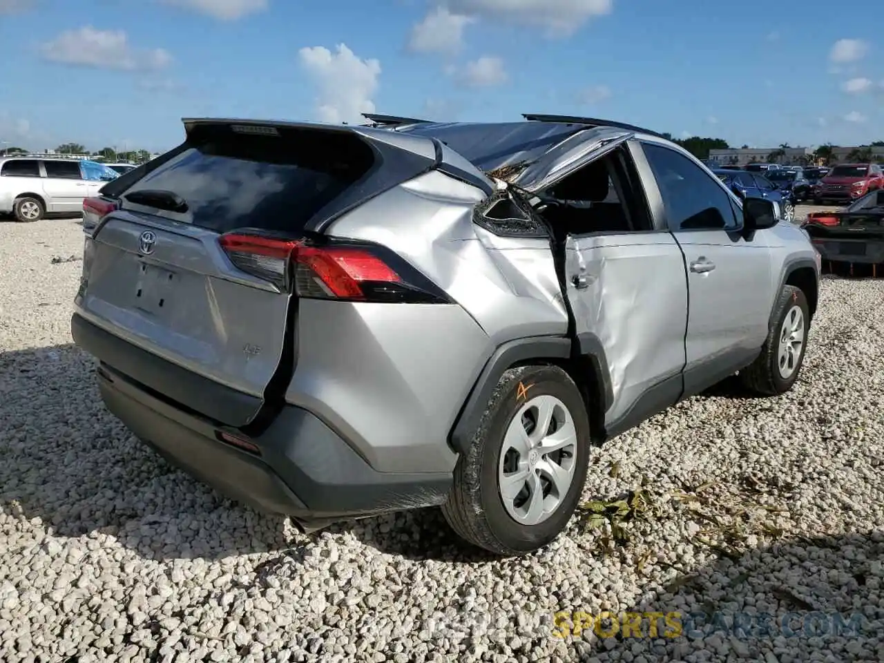 4 Photograph of a damaged car 2T3K1RFV7KW054083 TOYOTA RAV4 2019