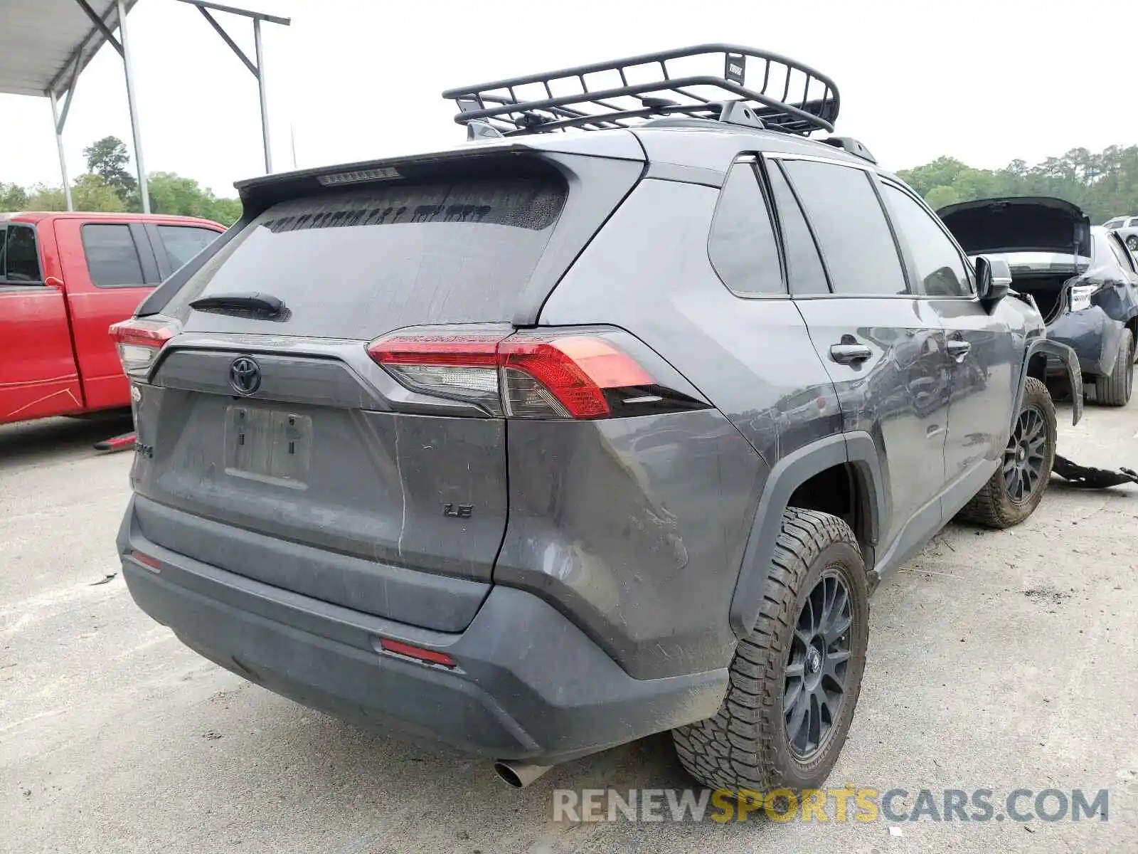 4 Photograph of a damaged car 2T3K1RFV8KC020381 TOYOTA RAV4 2019